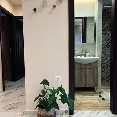 Charming 2-bed House In Case de vacanță Kremastí